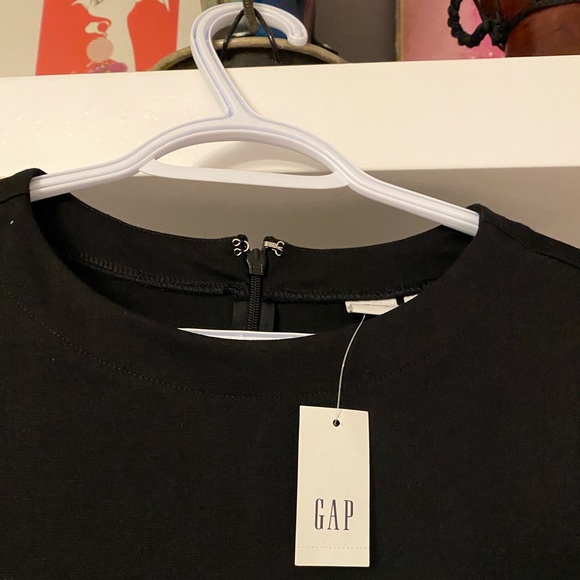 Conservative Black Dress Gap - Picture 3 of 4